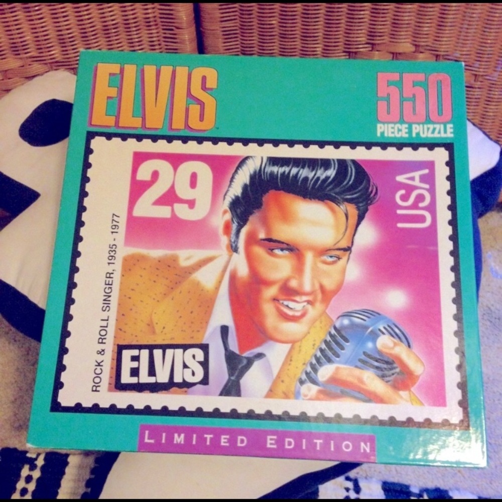 Vtg Elvis stamp puzzle Milton Bradley NWT